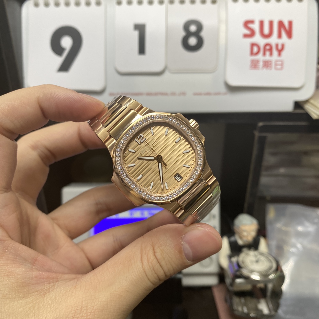 Patek Philippe Nautilus series 71181200R-010, All Rose Gold Case with Diamond Bezel, 35.2mm Size WOMEN