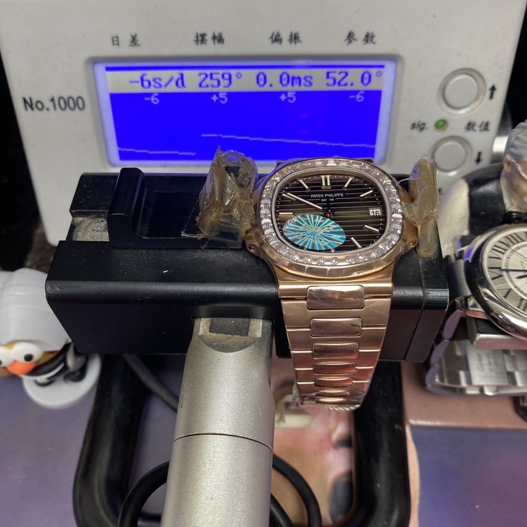 Patek Philippe Nautilus series 57131G-010, Rose Gold with Coffee Dial and Square Diamond Bezel, 40mm Size.