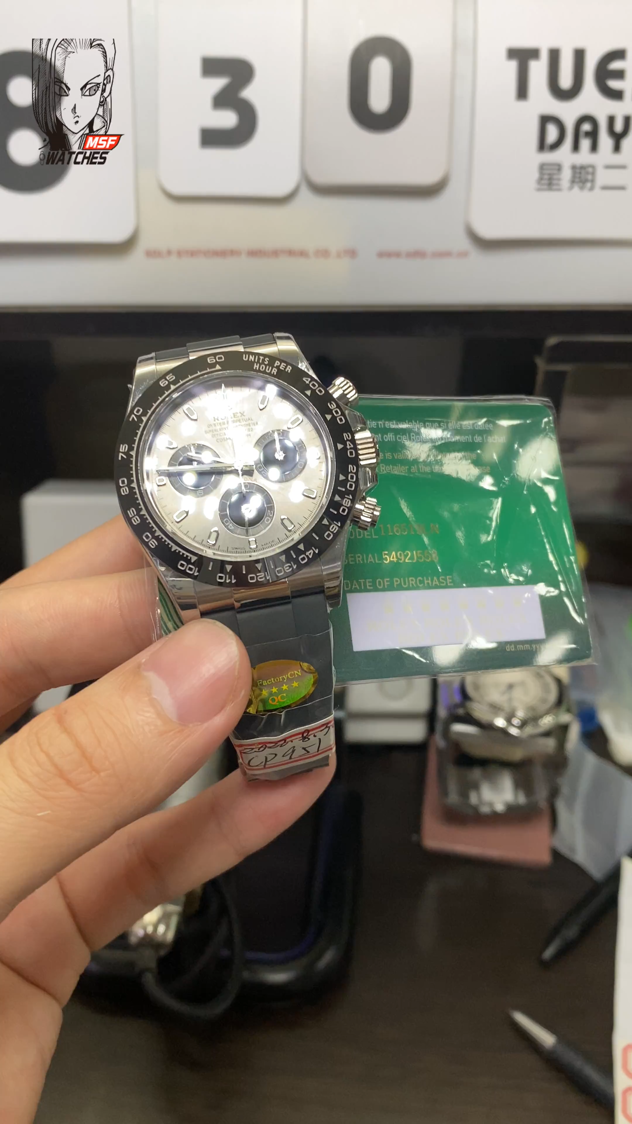 Rolex Cosmograph Daytona Series 116519ln-0024, gray dial and ceramic bezel, 40mm size.