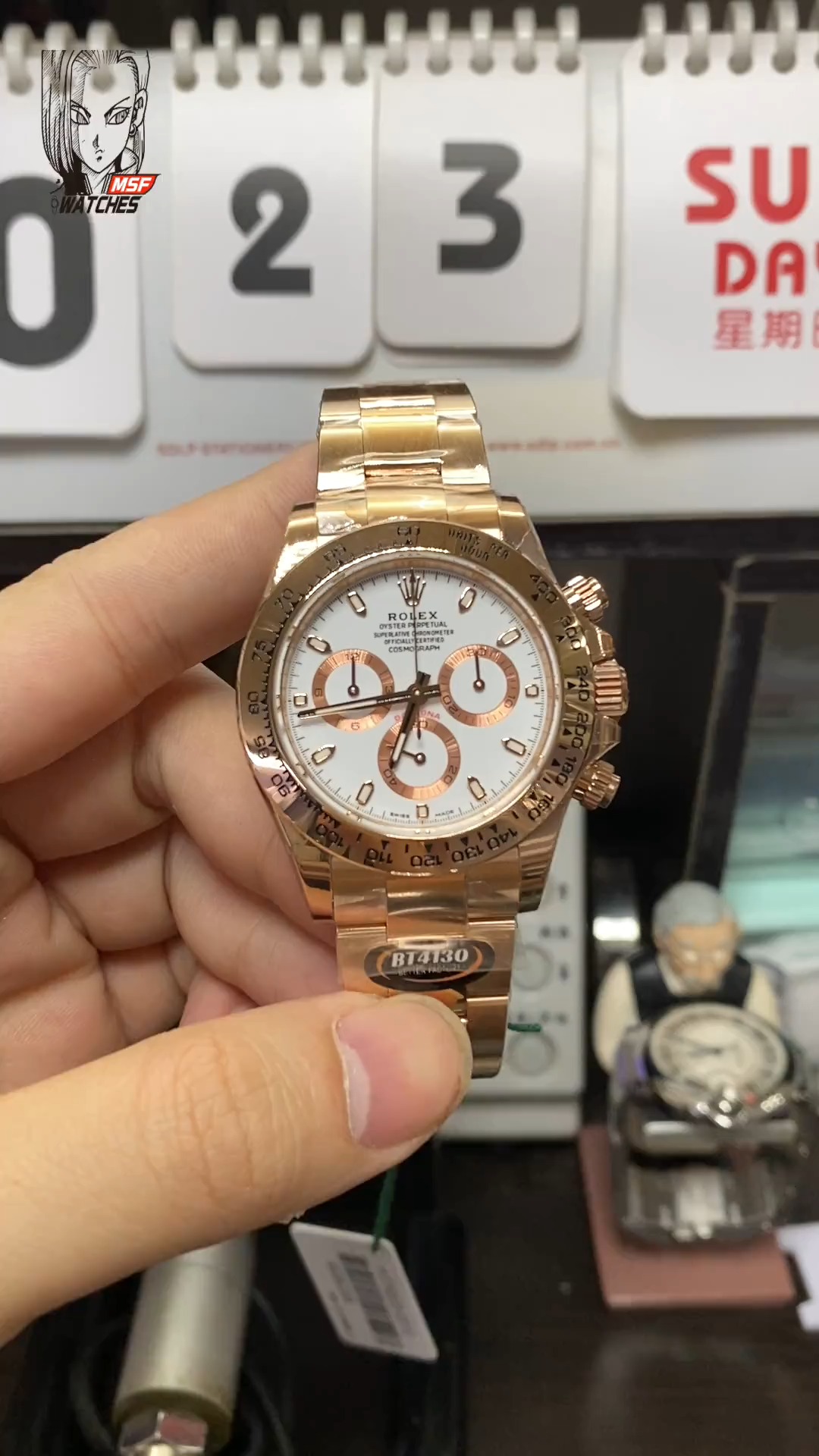 Rolex Cosmograph Daytona Series m116505-0010, rose gold case and white dial, 40mm size.