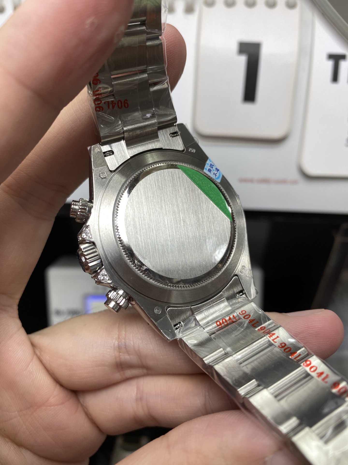 Rolex Cosmograph Daytona Series RAINBOW DAYTONA  sliver case, Diamond scale, 40mm size.