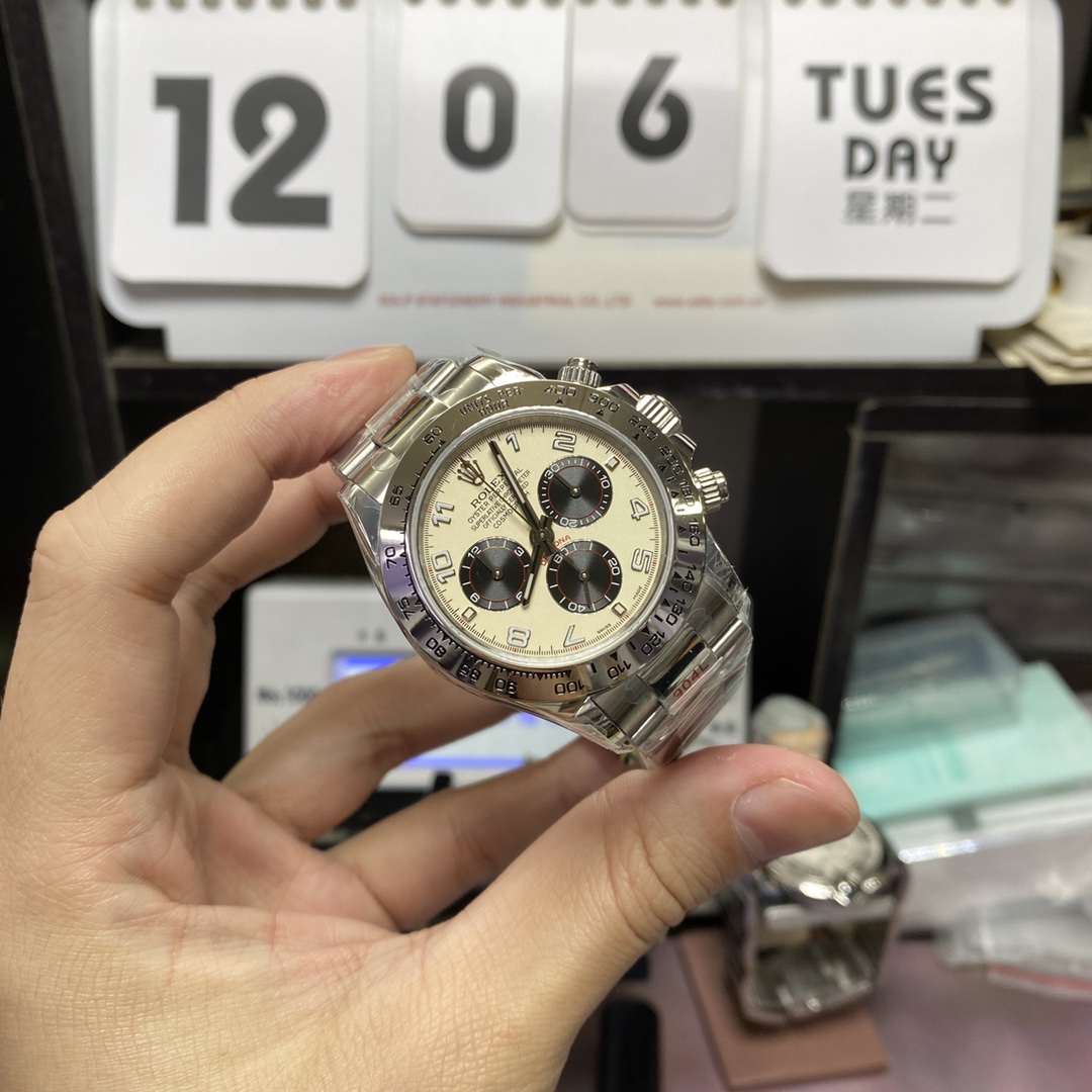 Rolex Cosmograph Daytona Series 116519-L(FC), Platinum Panda Dial, 40mm size.