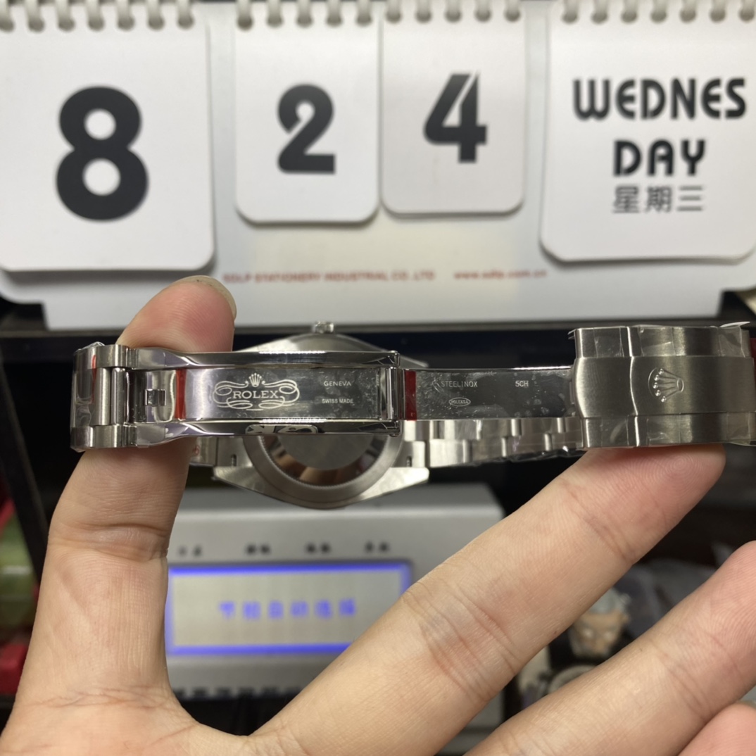 Rolex Oyster Perpetual Series m124300-0004, Yellow Dial, 41mm size.