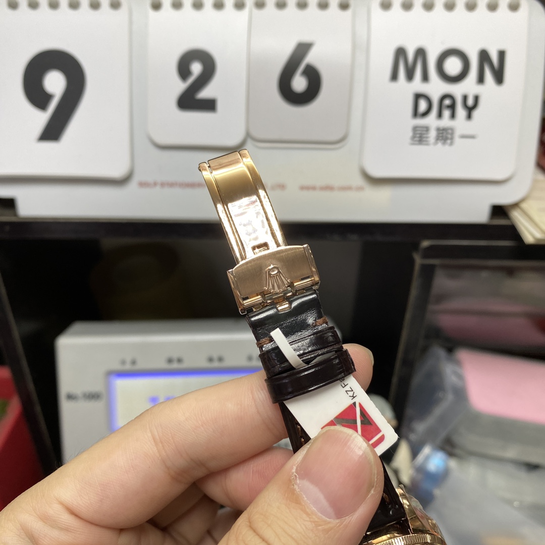 Rolex Cellini Series m50535-0002, Moonphase Watch with a White Dial Rose Gold Case Meteorite Moonphase, 39mm Size.