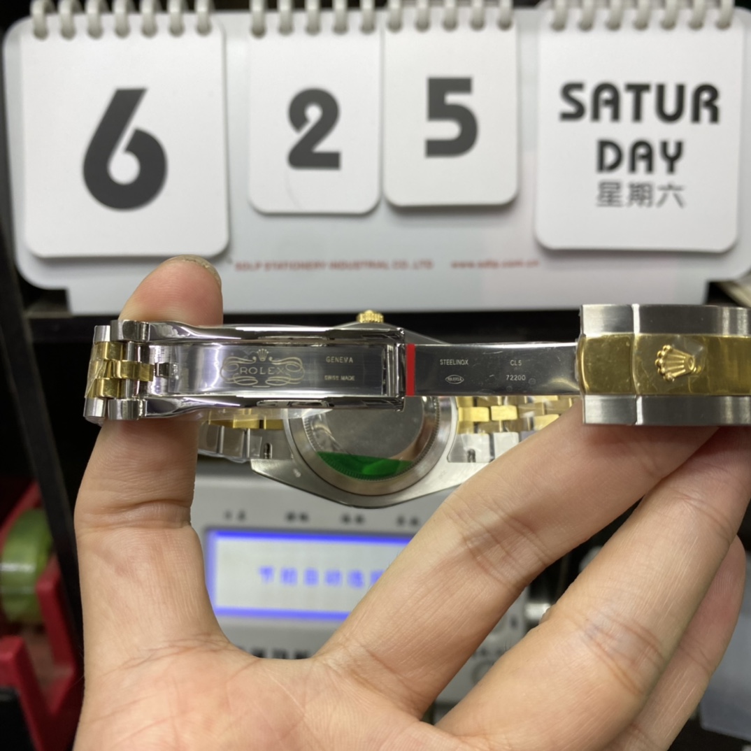 Rolex Datejust series Computer grain DIAL, gold brezel  , 41mm size,