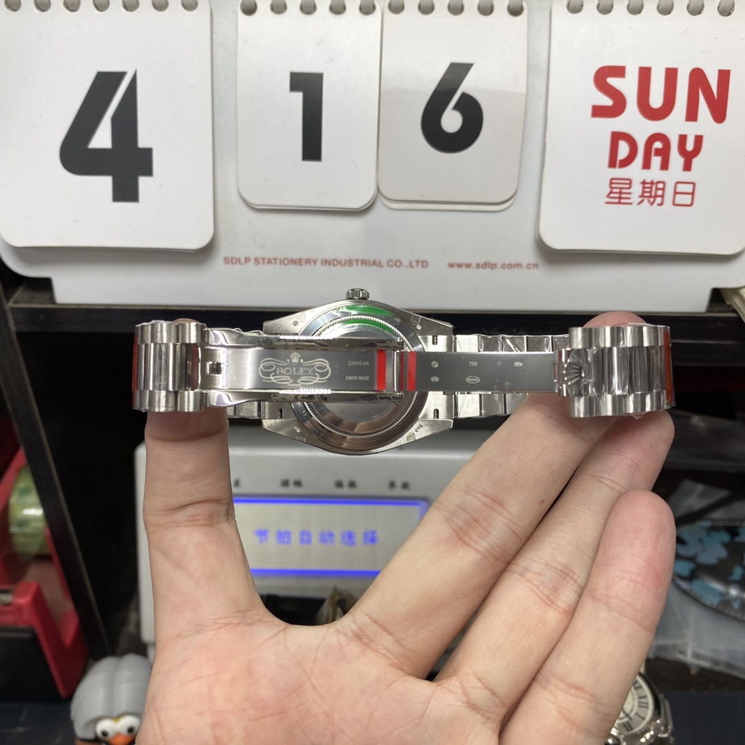 Rolex Day-Date series M228236-0012, Ice Blue Dial Roman Numeral Hour Markers, Day-Date Functions, 40mm Size.