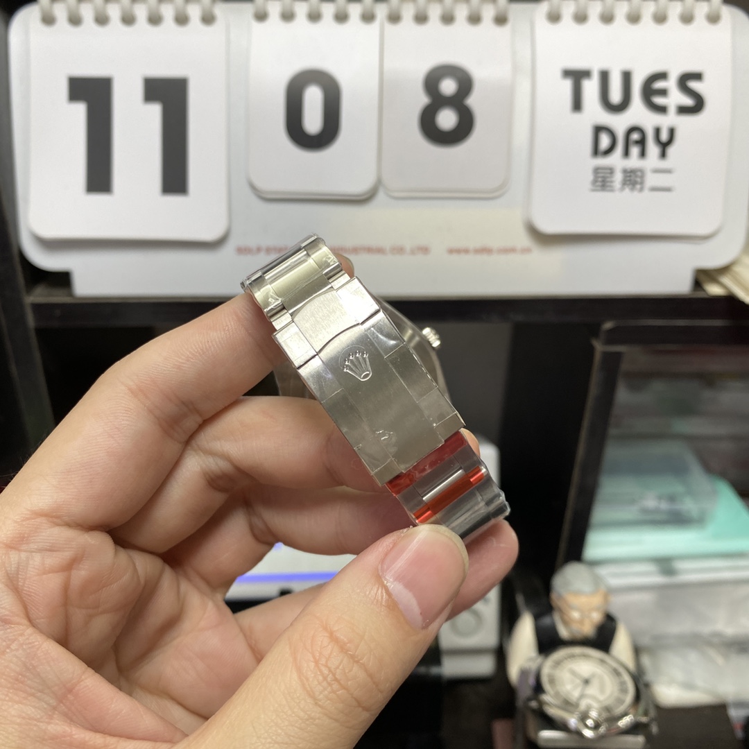 Rolex Oyster Perpetual Series m124300-0006, Tiffany Blue Dial, 41mm Size .