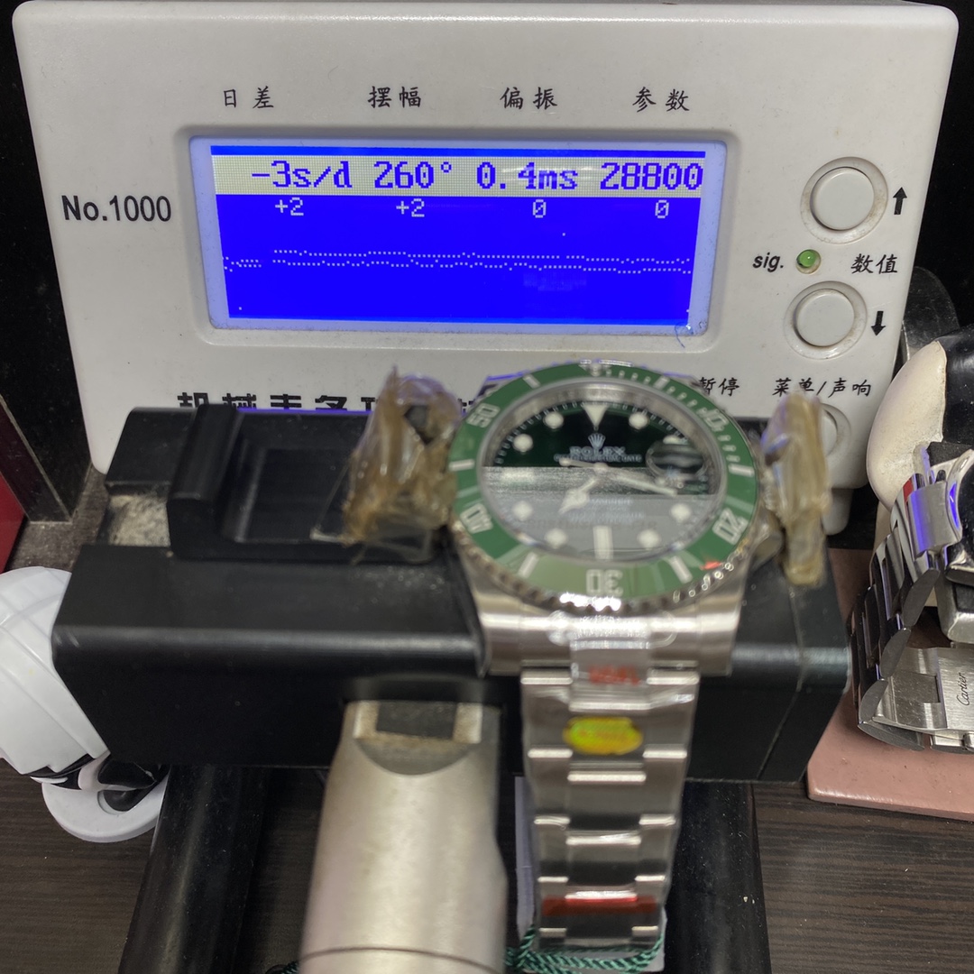 Rolex Submariner Series 116610LV-0002, Green Hulk, 40mm size.