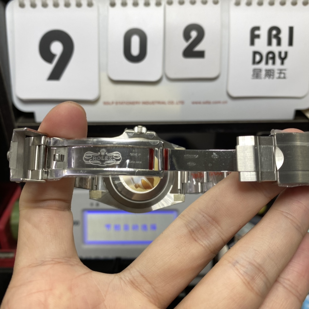 Rolex Submariner Series 116610LV-0002, Green Hulk, 40mm size.