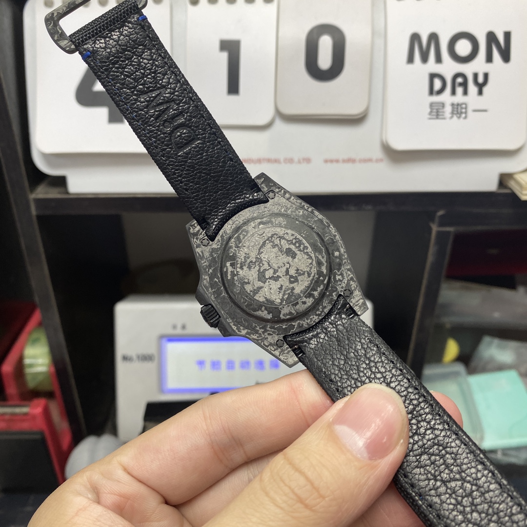 Rolex GMT-Master II series DIW MODIFY All carbon fiber CASE , 40mm size.