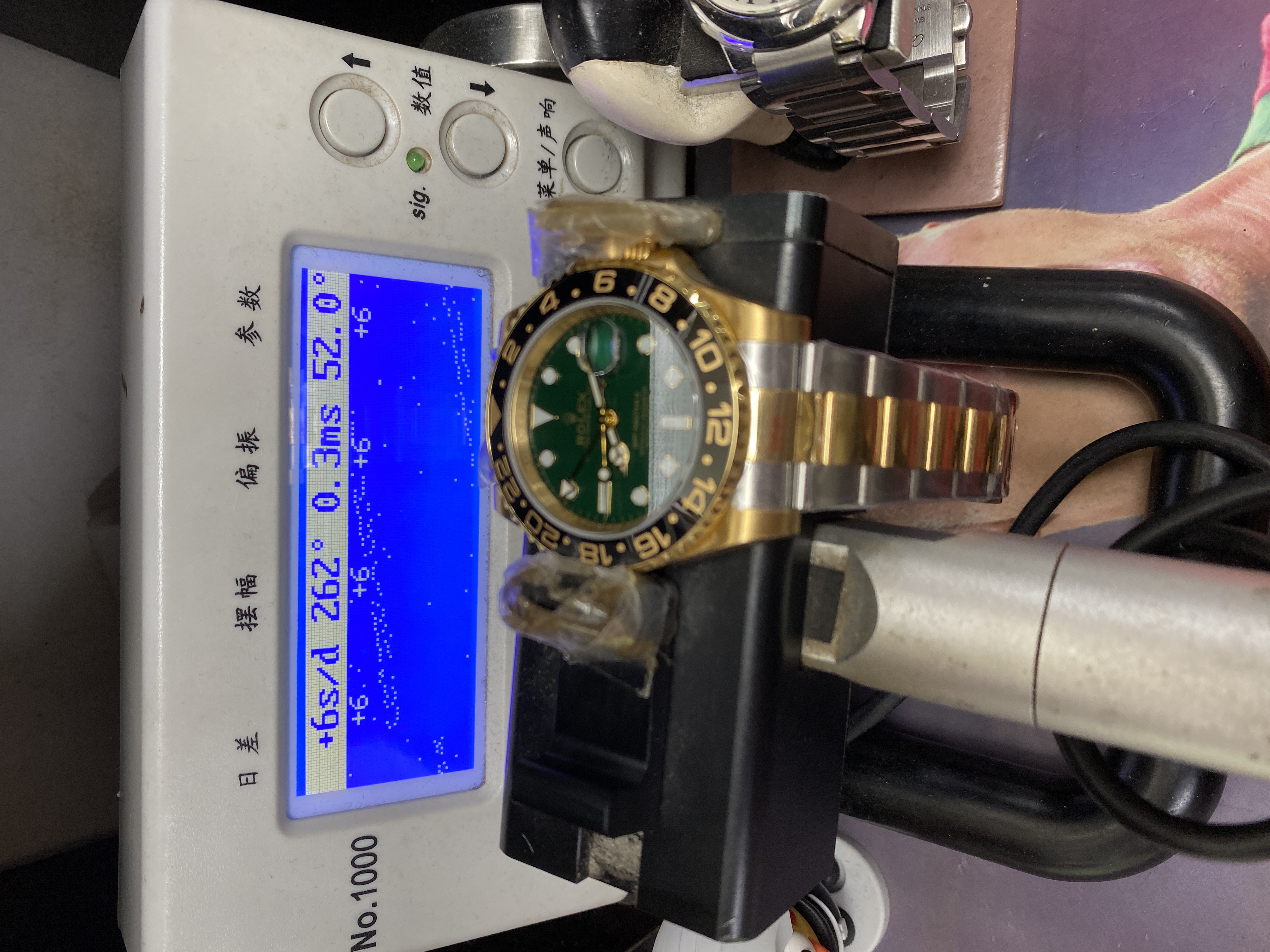 Rolex GMT-Master II Series Watch model 116718-LN-78208 Green Dial 40mm